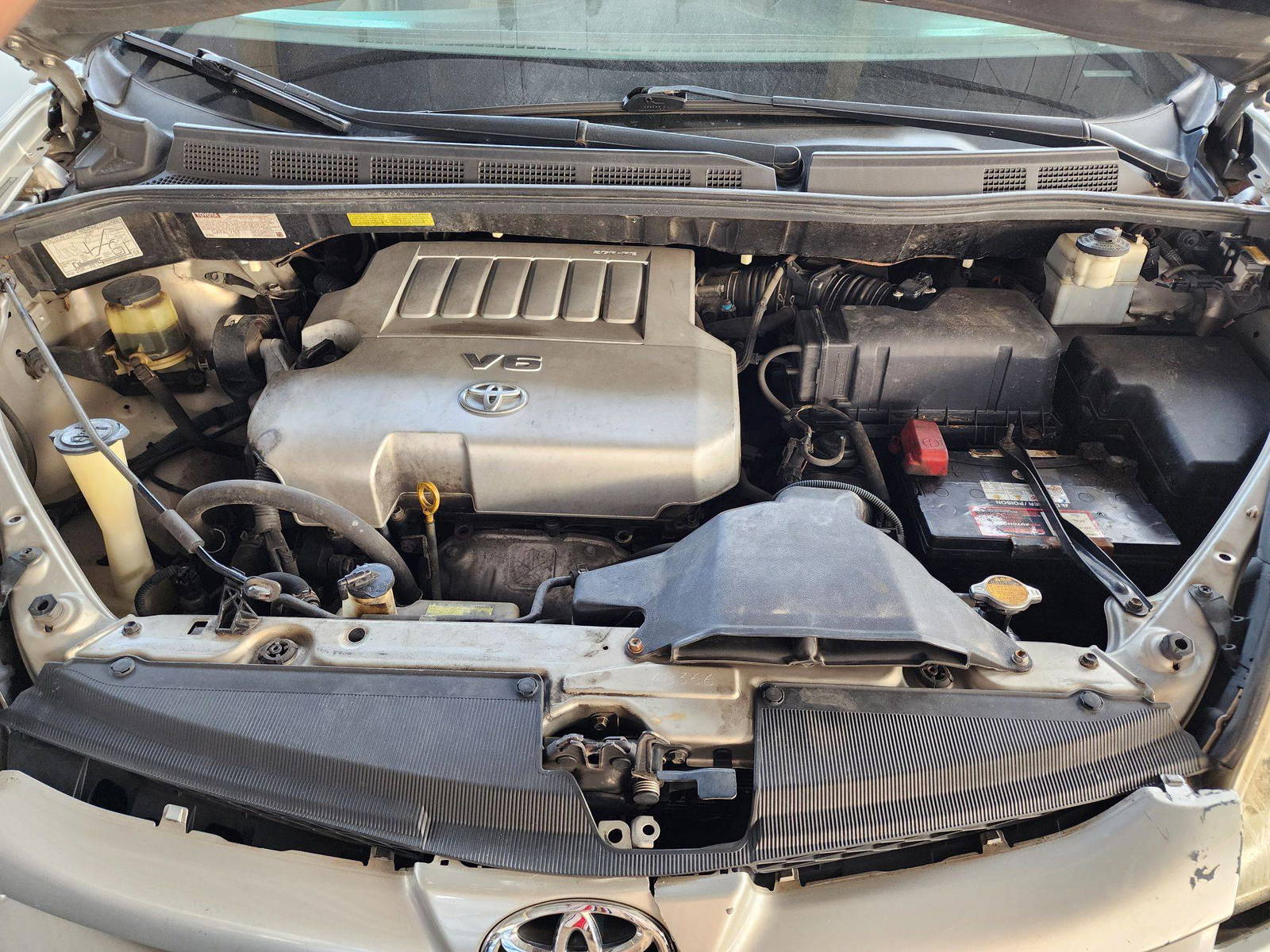 2009 TOYOTA SIENNA — 163458 Miles — Lot 48333374 — Souq - Marhaba Auctions Used Cars - Image 7