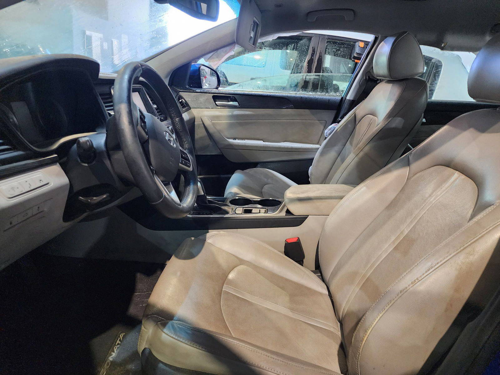 2018 HYUNDAI SONATA — 70572 Miles — Lot 719817 — Souq - Marhaba Auctions Used Cars - Image 9