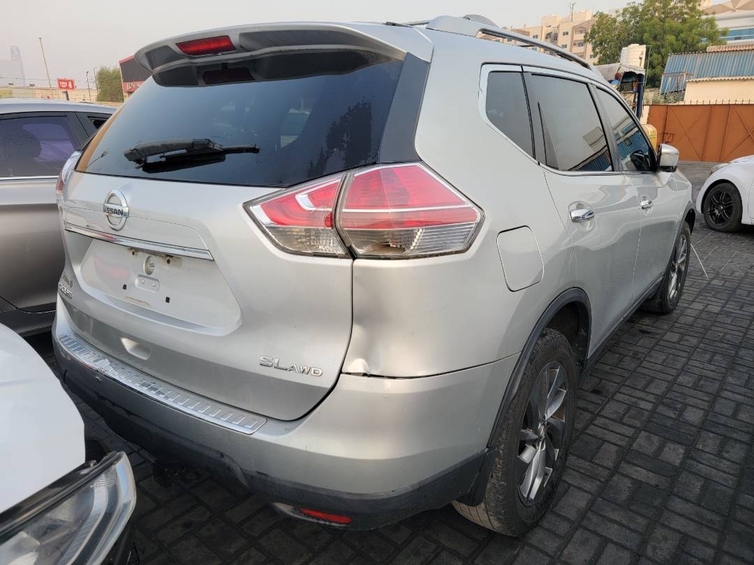 2015 NISSAN ROGUE — 201786 Miles — Lot FC882447 — Souq - Marhaba Auctions Used Cars - Image 5