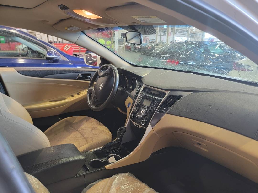 2011 HYUNDAI SONATA — 207883 Miles — Lot 191035 - Marhaba Auctions Used Cars - Image 9