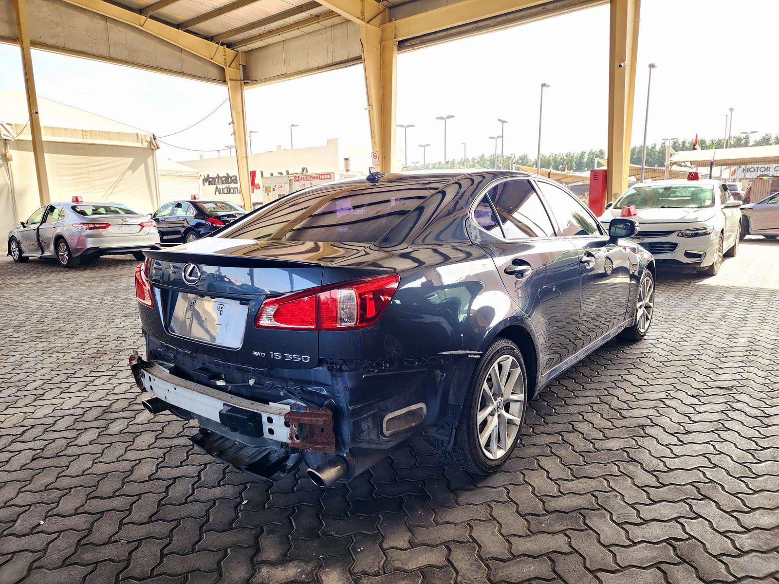 2011 LEXUS IS-350 — 160862 Miles — Lot 125478 — Souq - Marhaba Auctions Used Cars - Image 4