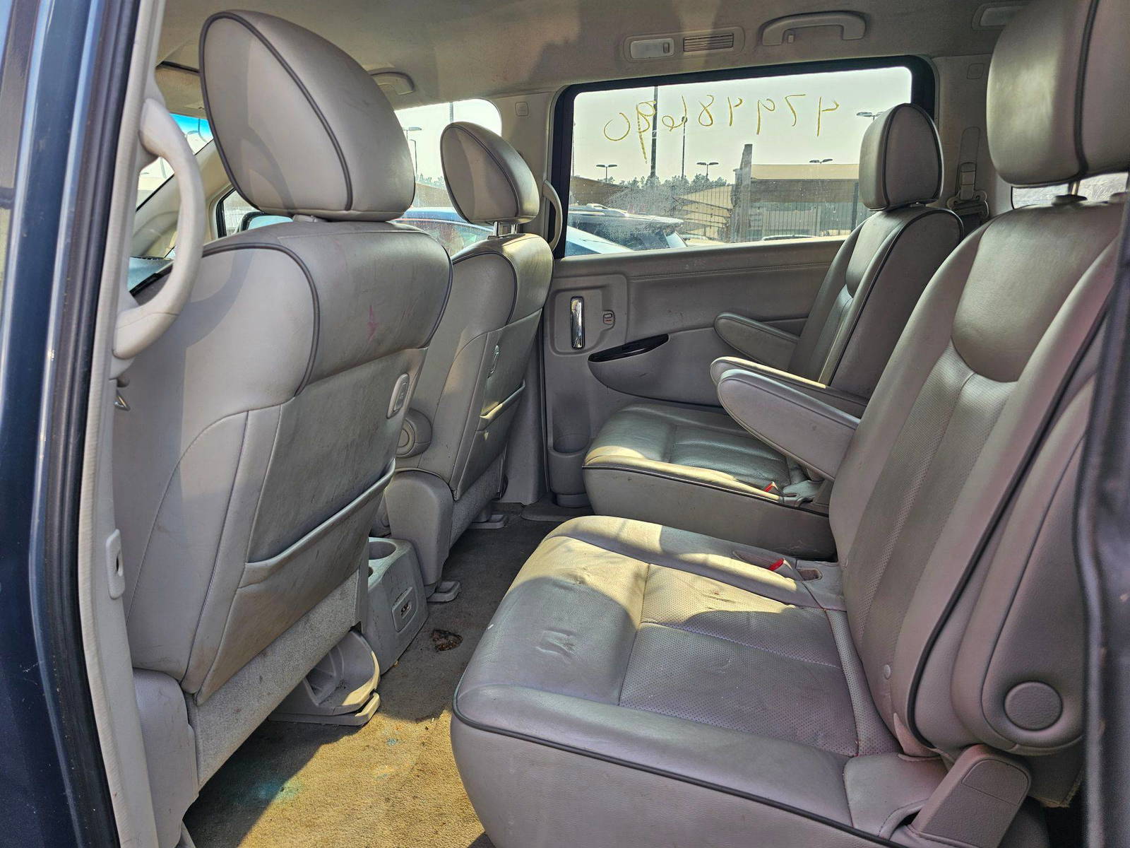 2011 NISSAN QUEST — 169035 Miles — Lot 7B9003816 — Souq - Marhaba Auctions Used Cars - Image 7