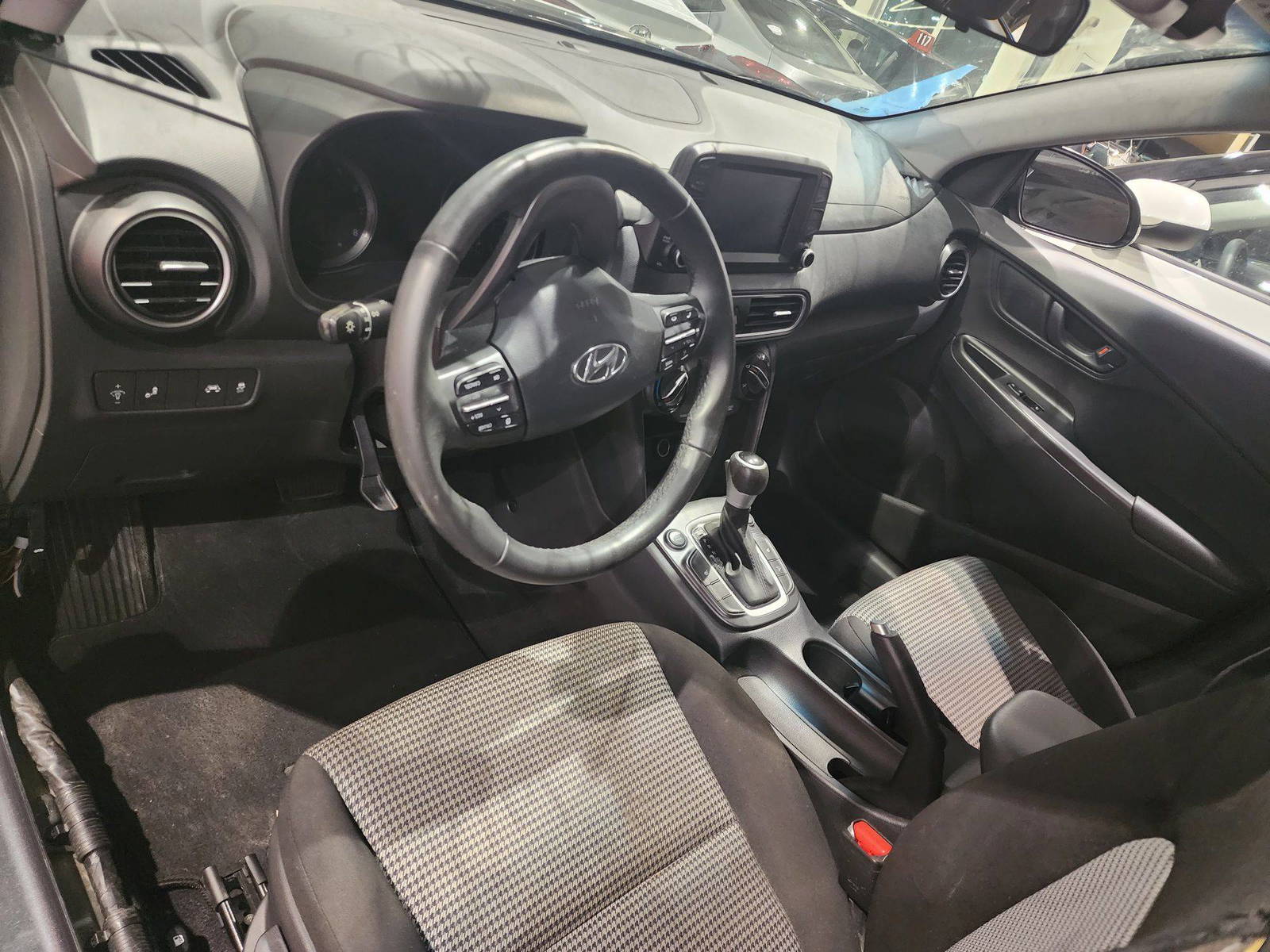 2020 HYUNDAI KONA — 22567 Miles — Lot 66157913 - Marhaba Auctions Used Cars - Image 4