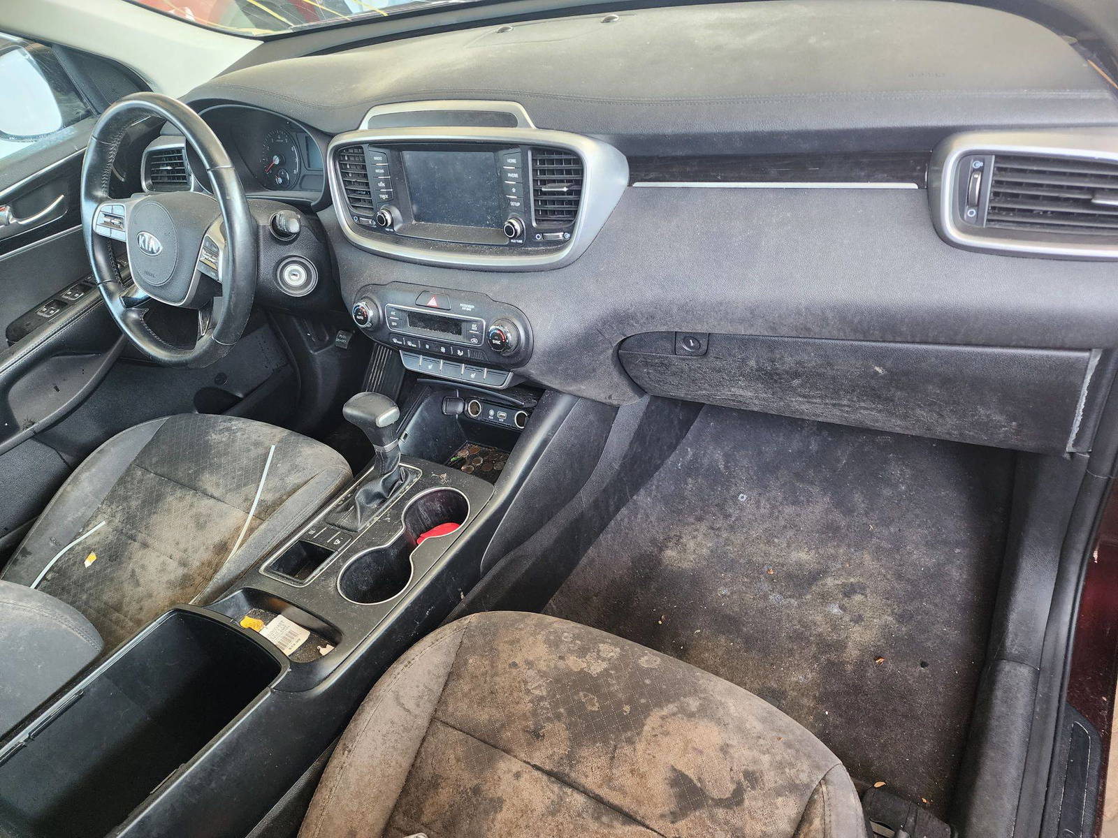 2019 KIA SORENTO — 56796 Miles — Lot 541212105 - Marhaba Auctions Used Cars - Image 5