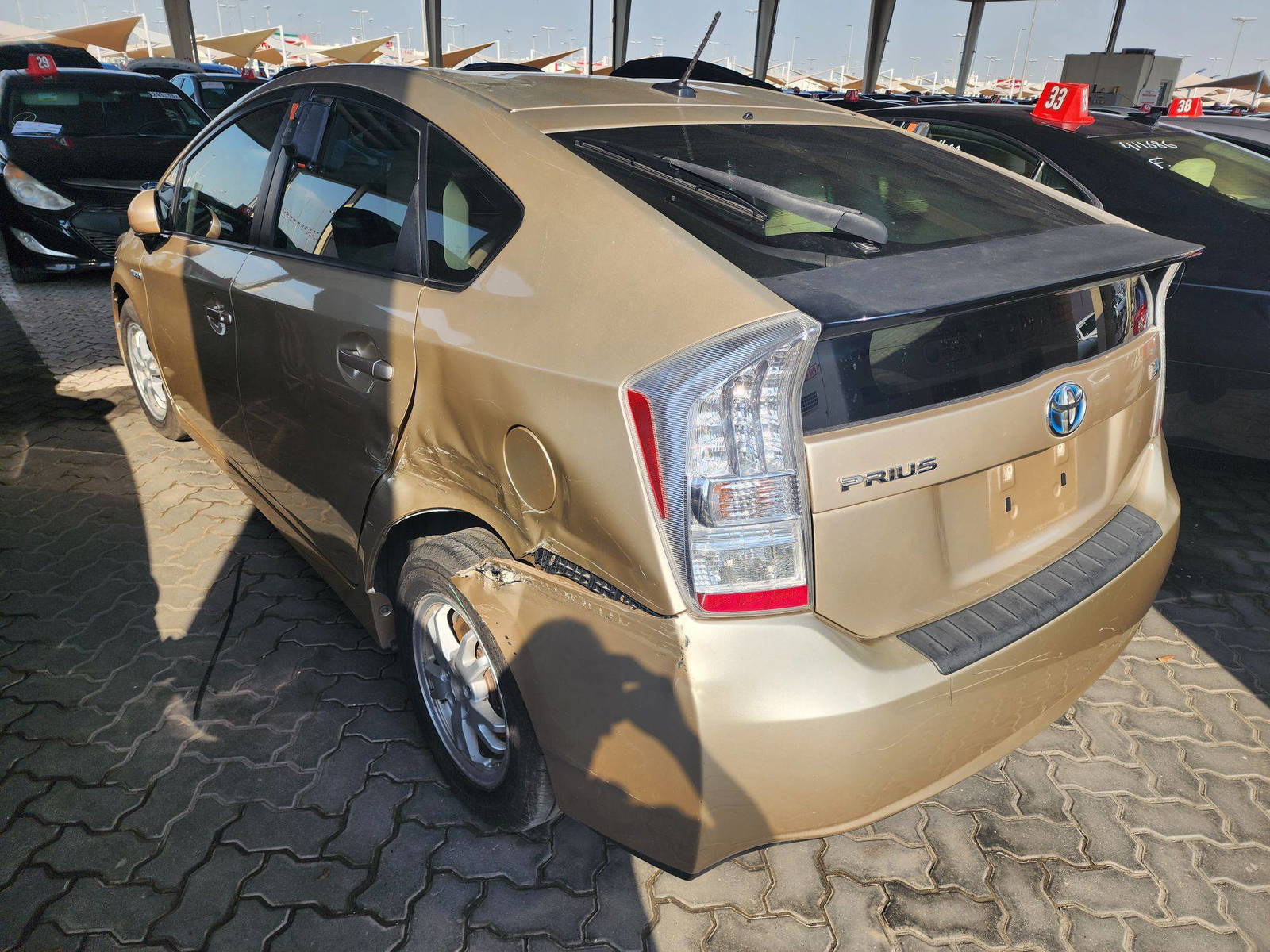 2010 TOYOTA PRIUS — 216346 Miles — Lot 37695551 - Marhaba Auctions Used Cars - Image 3