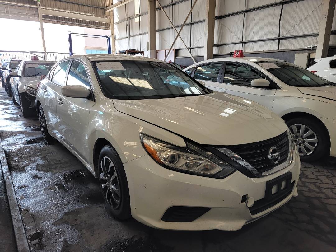 2016 NISSAN ALTIMA — 176082 Miles — Lot GN366590 — Ind. 12 - Marhaba Auctions Used Cars - Image 4