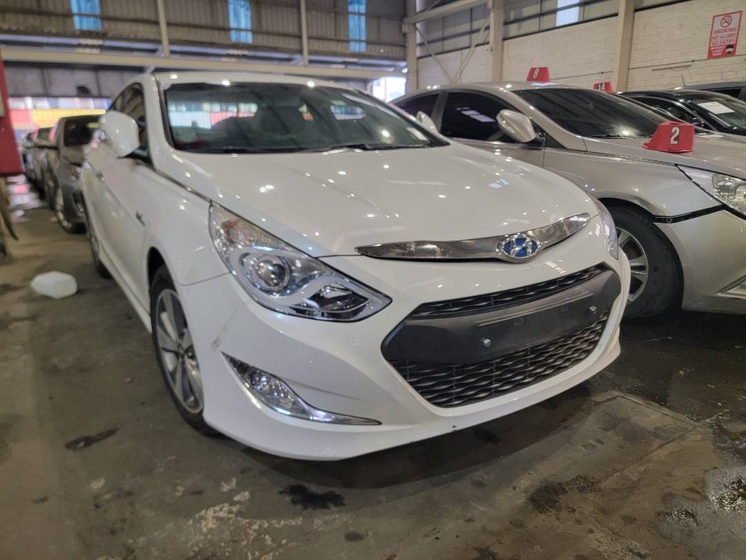 2012 HYUNDAI SONATA — 202992 KM — Lot 018238 — Main - Marhaba Auctions Used Cars - Image 4