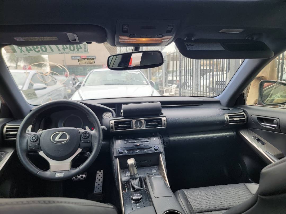 2014 LEXUS IS 250 — 156128 Miles — Lot E5002037 — Souq - Marhaba Auctions Used Cars - Image 7