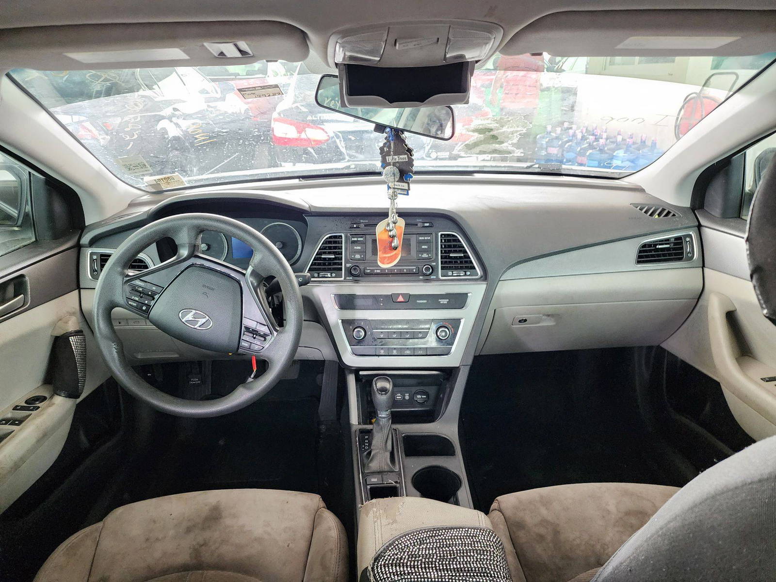 2015 HYUNDAI SONATA — 199289 Miles — Lot 660194 — Souq - Marhaba Auctions Used Cars - Image 7