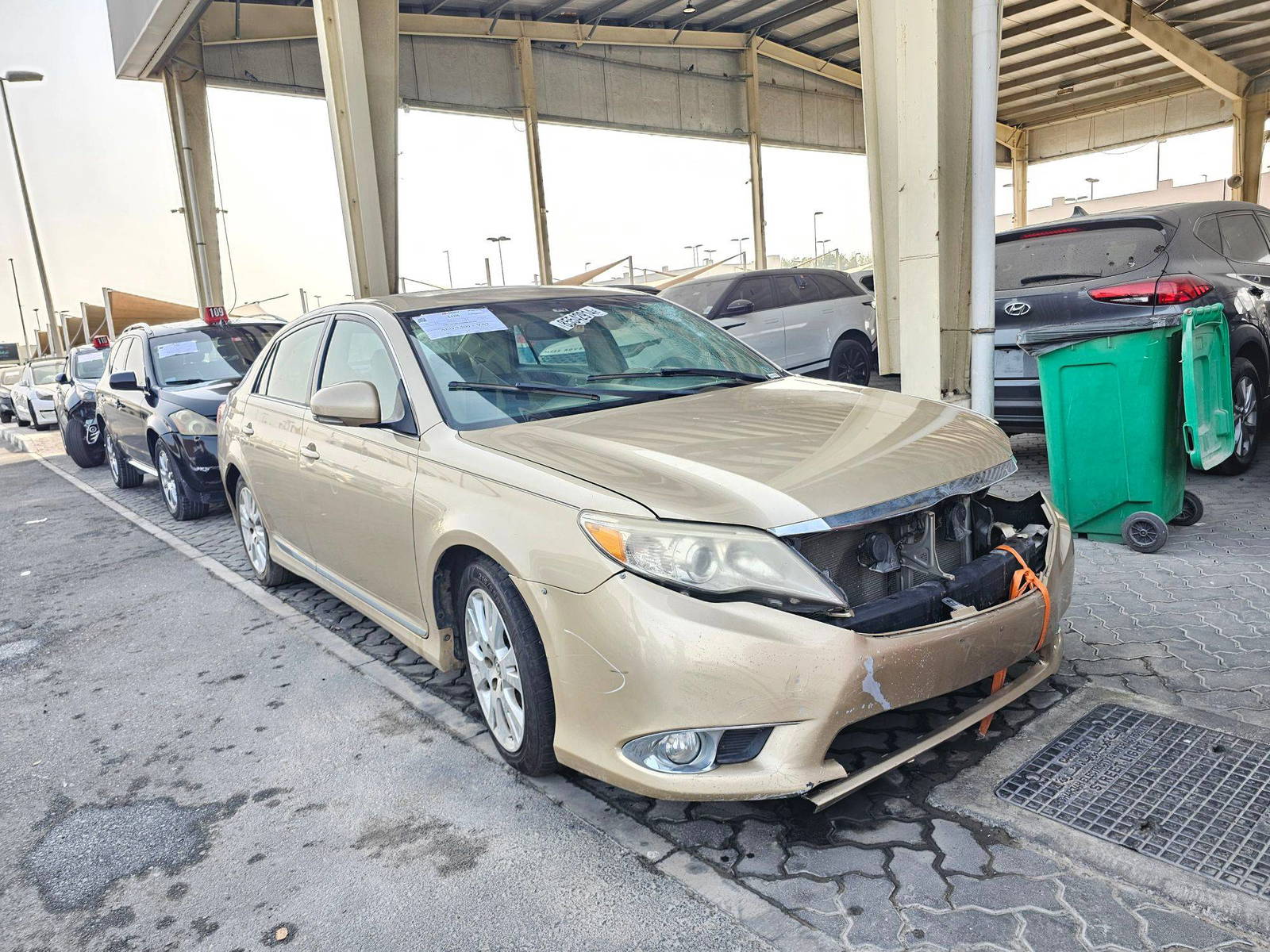 2011 TOYOTA AVALON — 186391 Miles — Lot K3DB4BU402109 — Souq - Marhaba Auctions Used Cars - Image 5