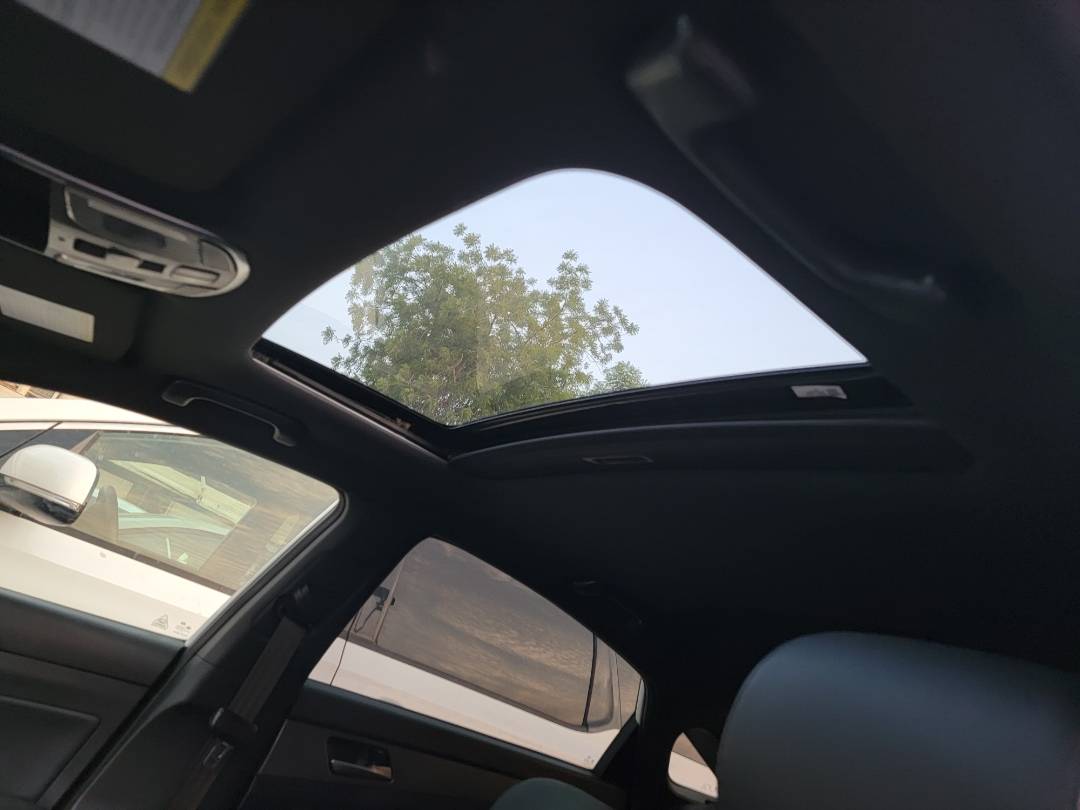 2019 HYUNDAI SONATA — 243040 KM — Lot KH747745 — Main - Marhaba Auctions Used Cars - Image 8