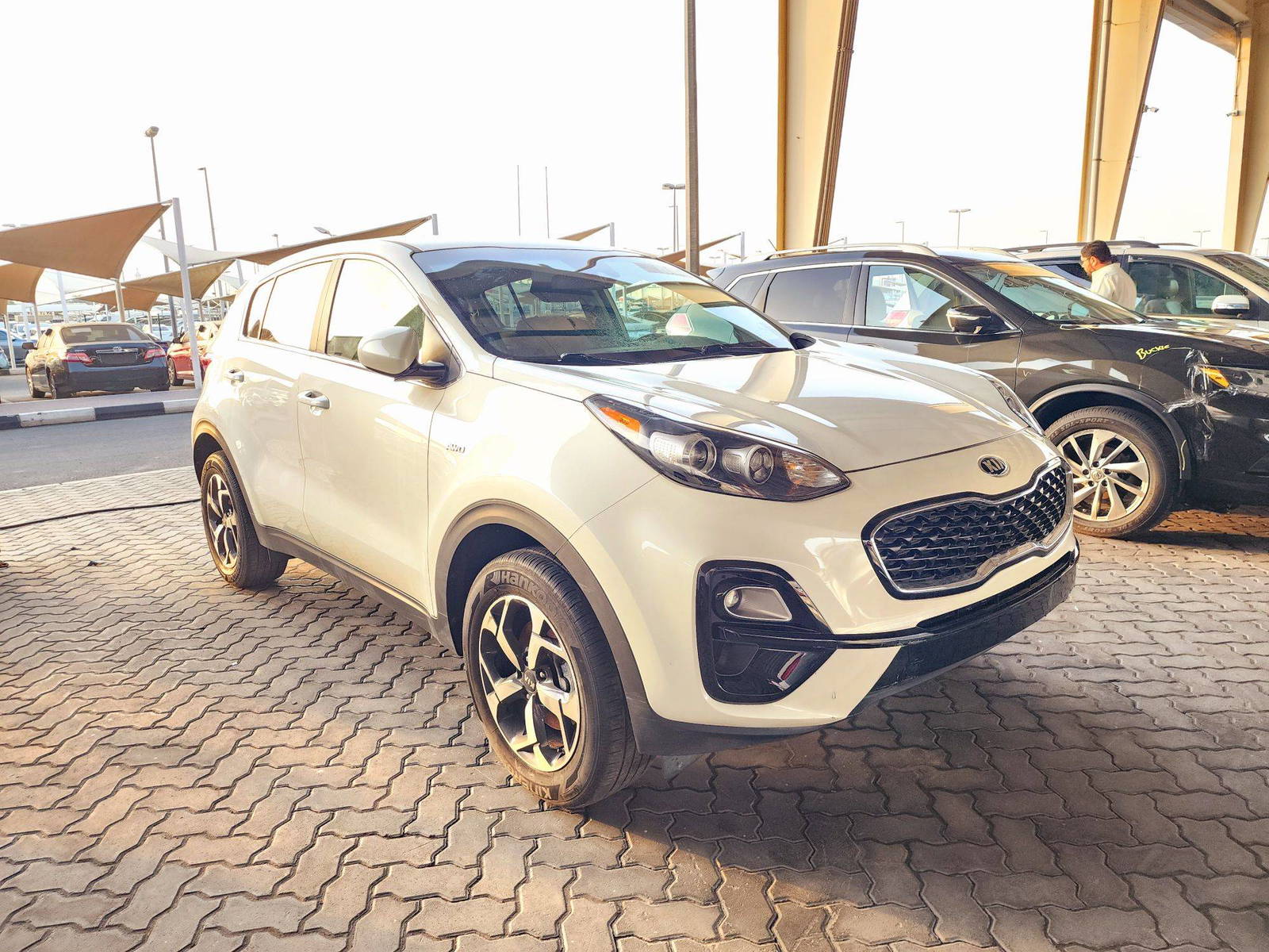 2022 KIA SPORTAGE — 33287 Miles — Lot 83782184 — Souq - Marhaba Auctions Used Cars - Image 4
