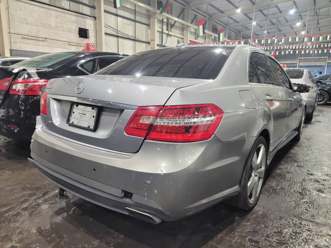2011 MERCEDES BENZ E 350 — 182487 Miles — Lot A496568 — Main - Marhaba Auctions Used Cars - Image 4