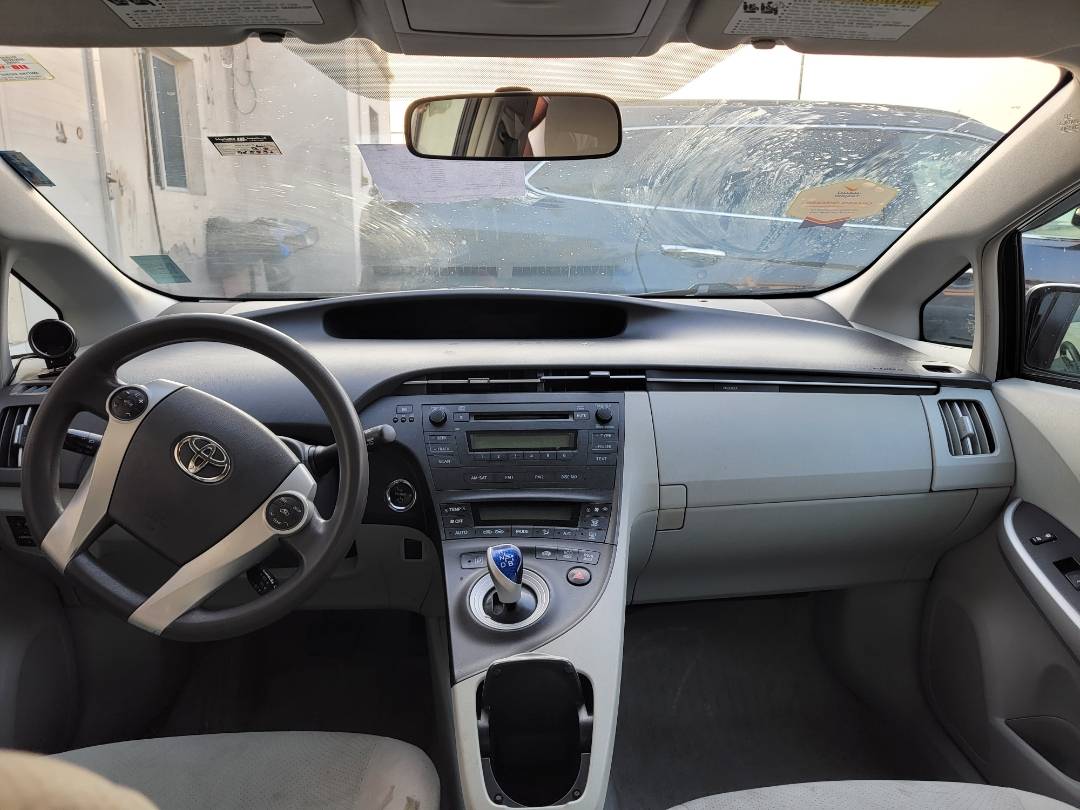 2011 TOYOTA PRIUS — 265592 Miles — Lot 301971 — Main - Marhaba Auctions Used Cars - Image 8