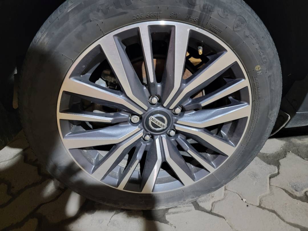 2021 NISSAN KICKS — 57842 Miles — Lot 81277433 - Marhaba Auctions Used Cars - Image 4