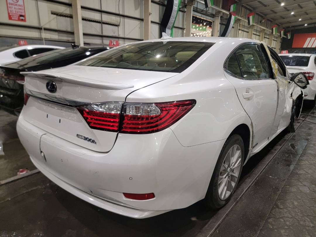 2013 LEXUS ES 300H — 114760 Miles — Lot D2021402 - Marhaba Auctions Used Cars - Image 11