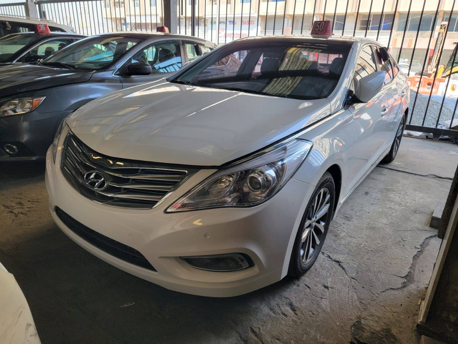 HYUNDAI GRANDEUR 2012 - Marhaba Auction Used Cars - Image 4