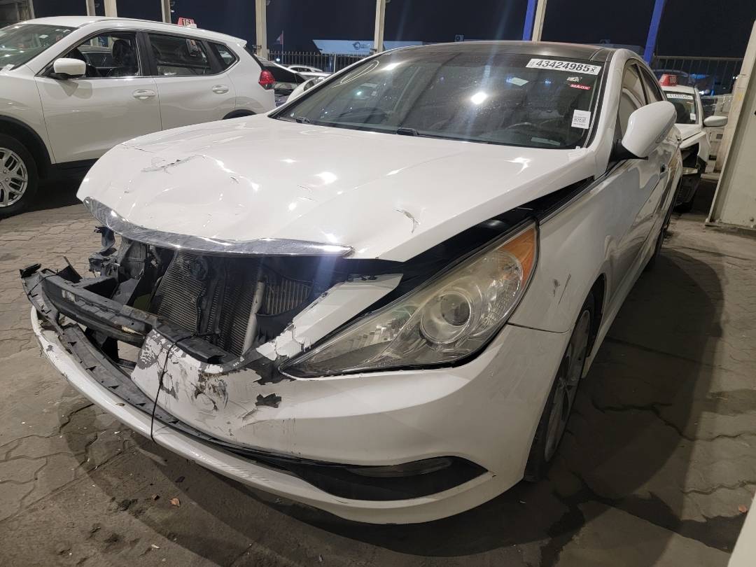 2014 HYUNDAI SONATA — 129611 Miles — Lot EH842062 — Main - Marhaba Auctions Used Cars - Image 5