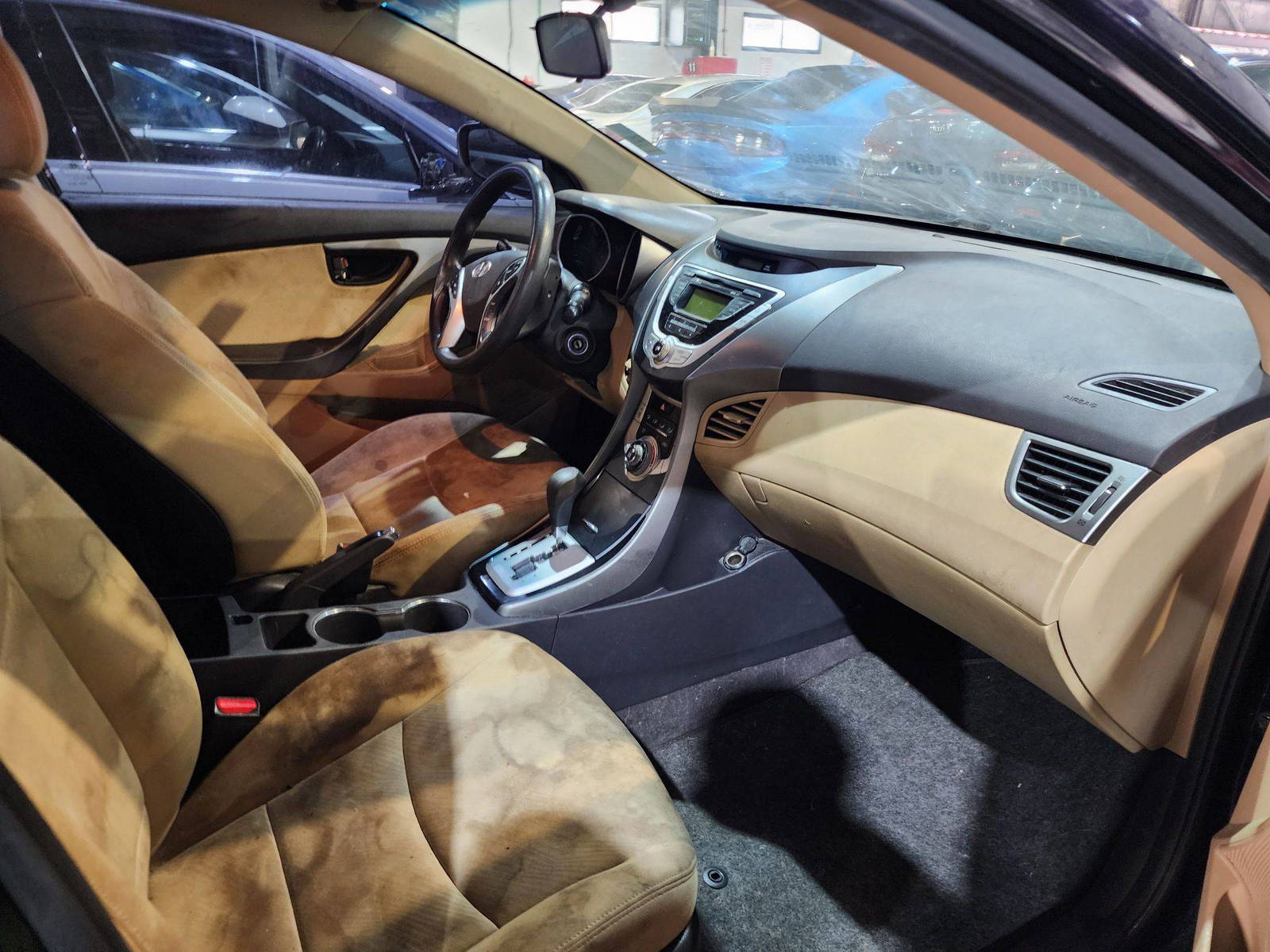 2011 HYUNDAI ELANTRA — 190914 Miles — Lot 40066088 — Al Quoz - Marhaba Auctions Used Cars - Image 9
