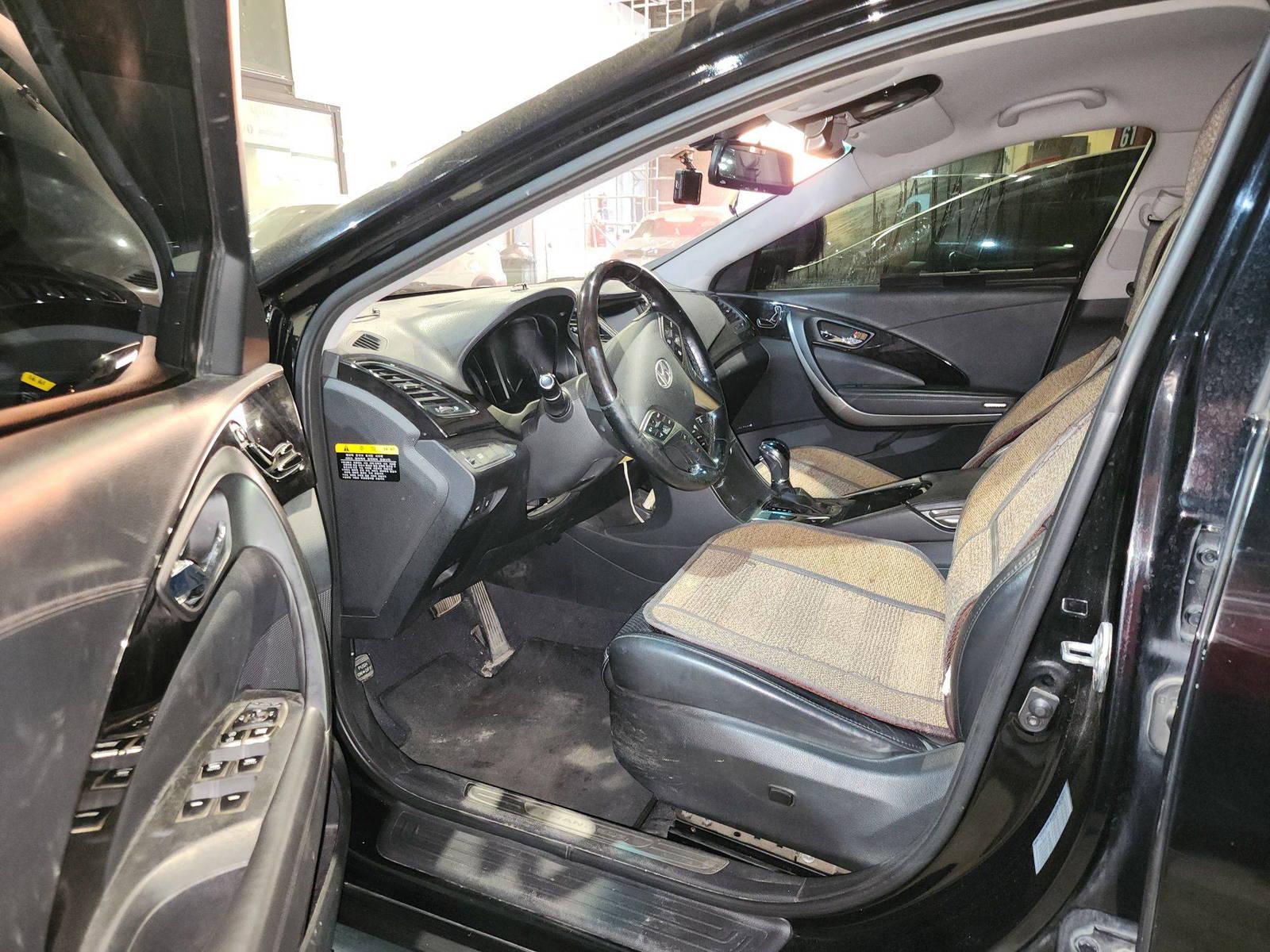 HYUNDAI GRANDEUR 2014 - Marhaba Auction Used Cars - Image 10