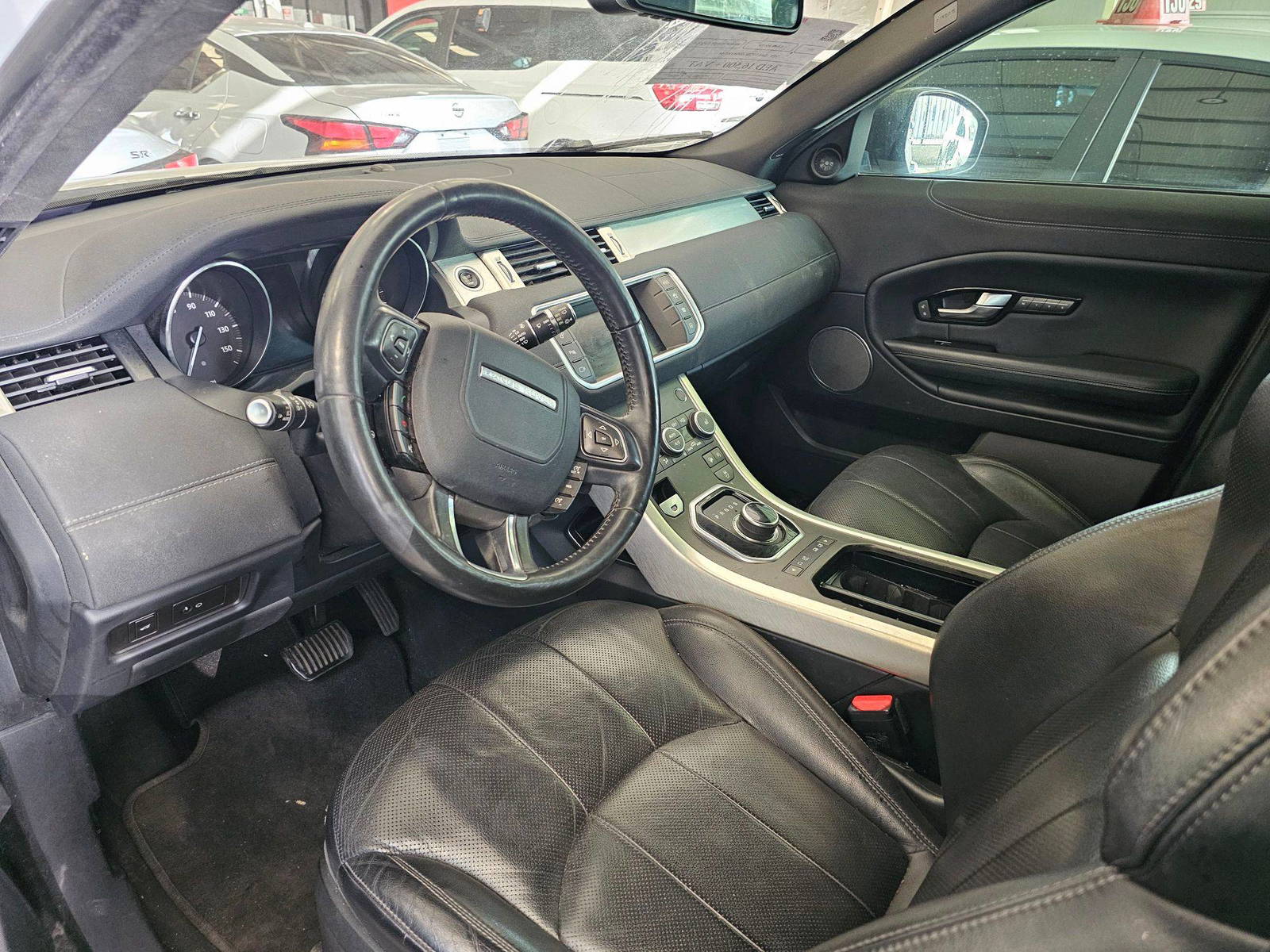 LAND ROVER RANGE ROVER EVOQUE 2017 - Marhaba Auction Used Cars - Image 8