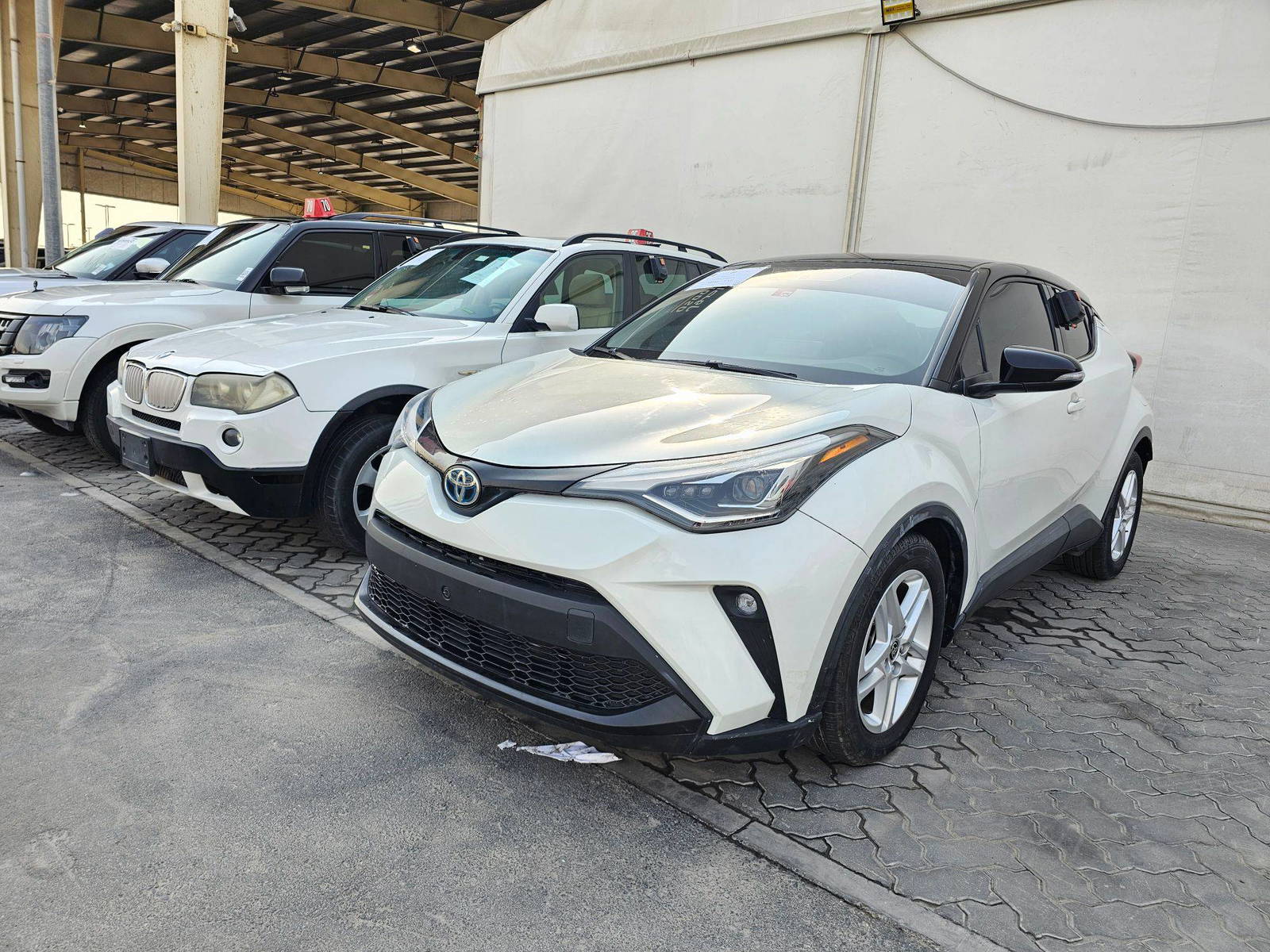 2020 TOYOTA C-HR — 94294 KM — Lot LR353585 — Souq - Marhaba Auctions Used Cars - Image 5