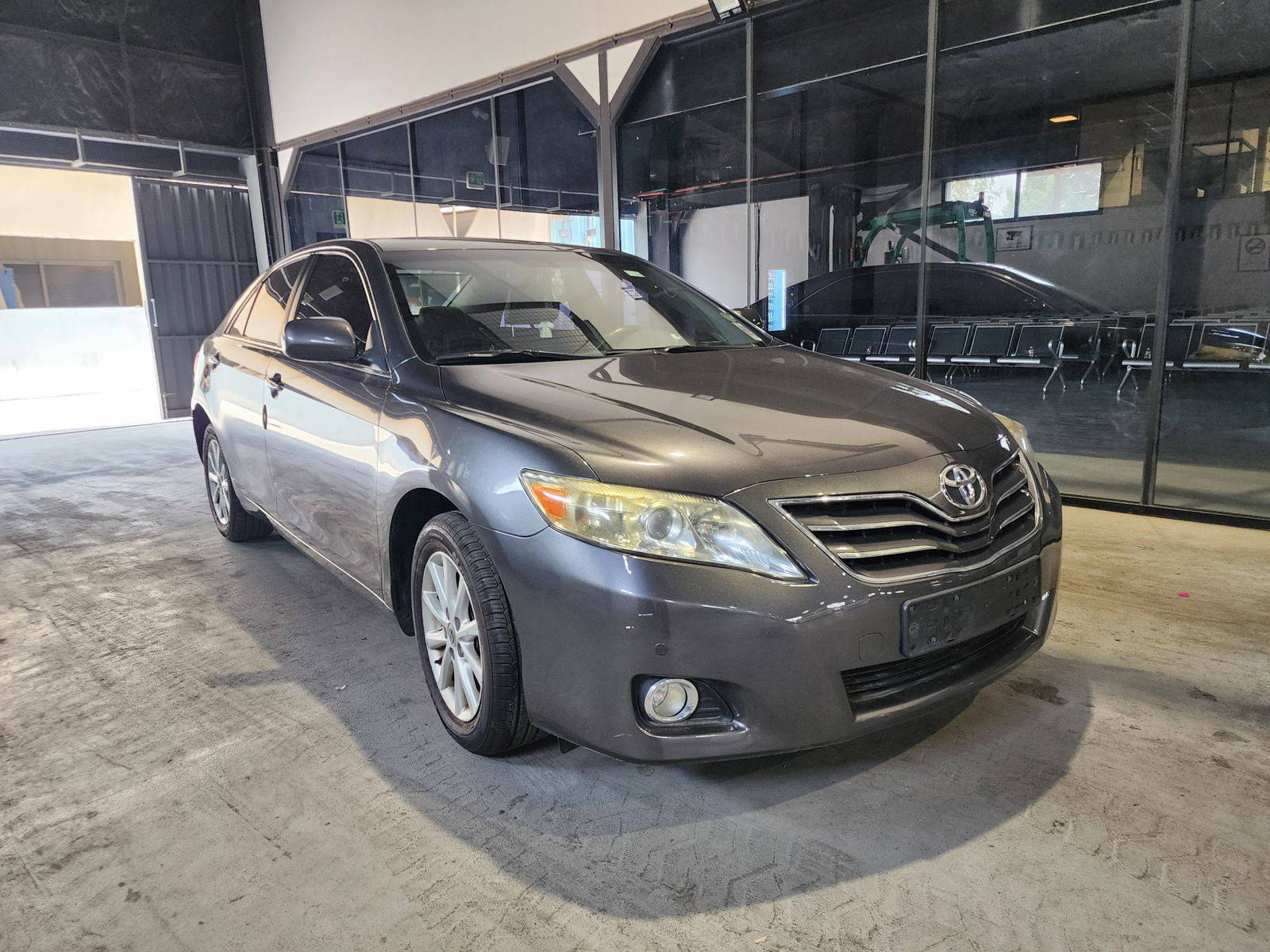 2011 TOYOTA CAMRY — 172182 KM — Lot 3009871 — Al Quoz - Marhaba Auctions Used Cars - Image 5