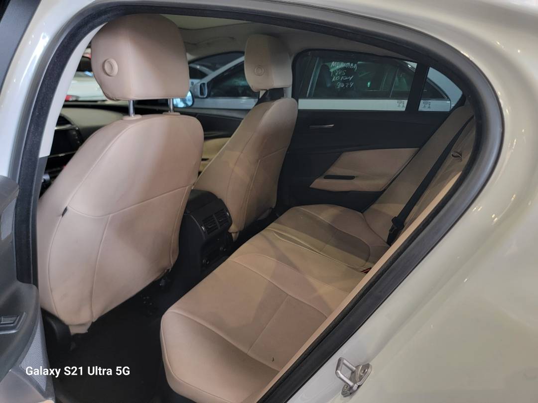 JAGUAR XF 2017 - Marhaba Auction Used Cars - Image 6