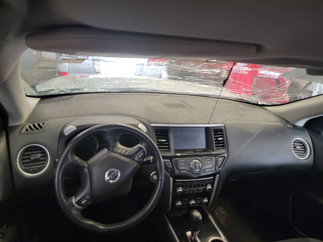 2018 NISSAN PATHFINDER — 161142 Miles — Lot 637238 — Main - Marhaba Auctions Used Cars - Image 7
