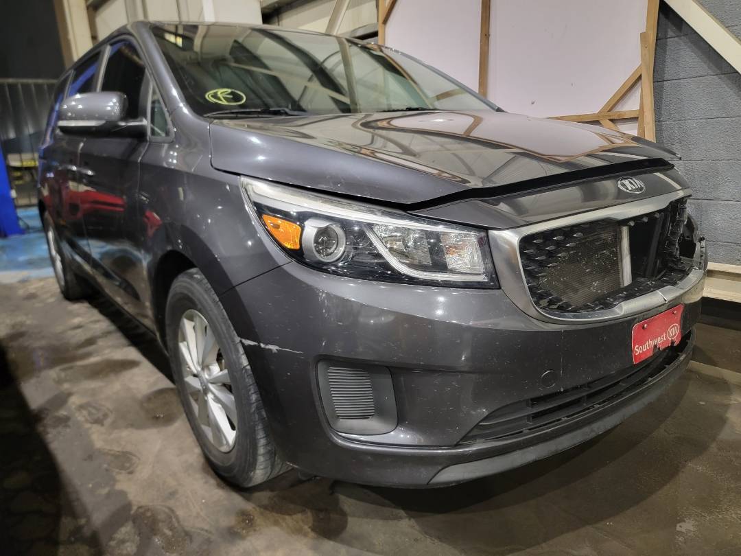 2016 KIA SEDONA — 123348 Miles — Lot 80760113 - Marhaba Auctions Used Cars - Image 8