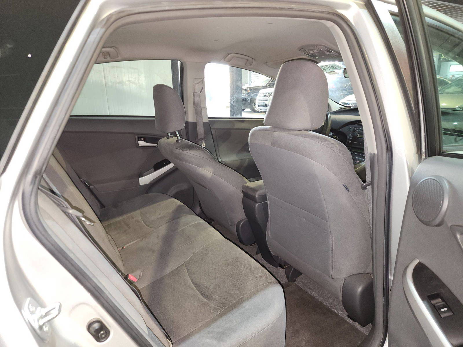 TOYOTA PRIUS 2010 - Marhaba Auction Used Cars - Image 7