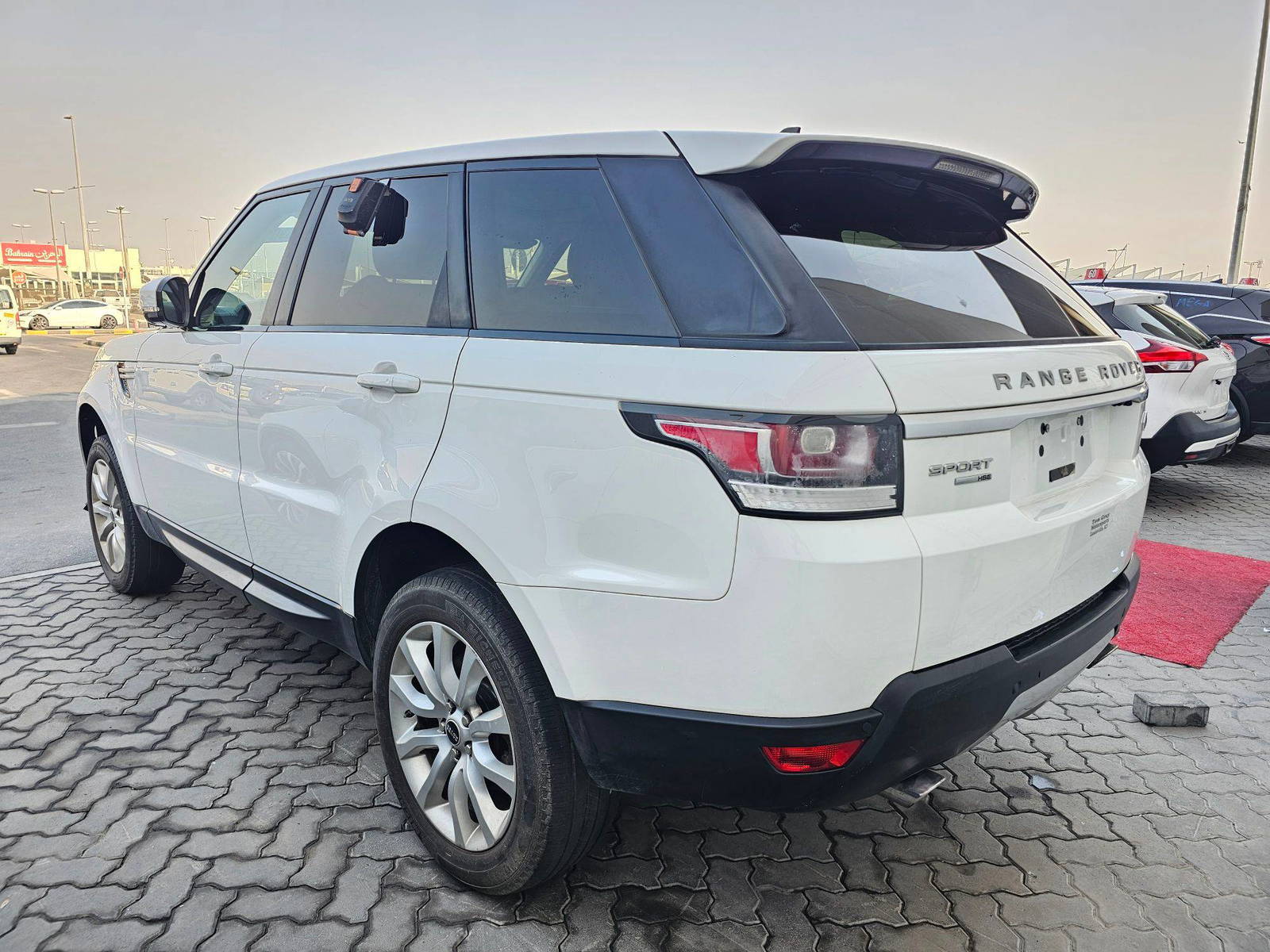 2016 LAND ROVER RANGE ROVER SPORT HSE DYNAMIC — 133875 Miles — Lot 7GA588238 — Main - Marhaba Auctions Used Cars - Image 3