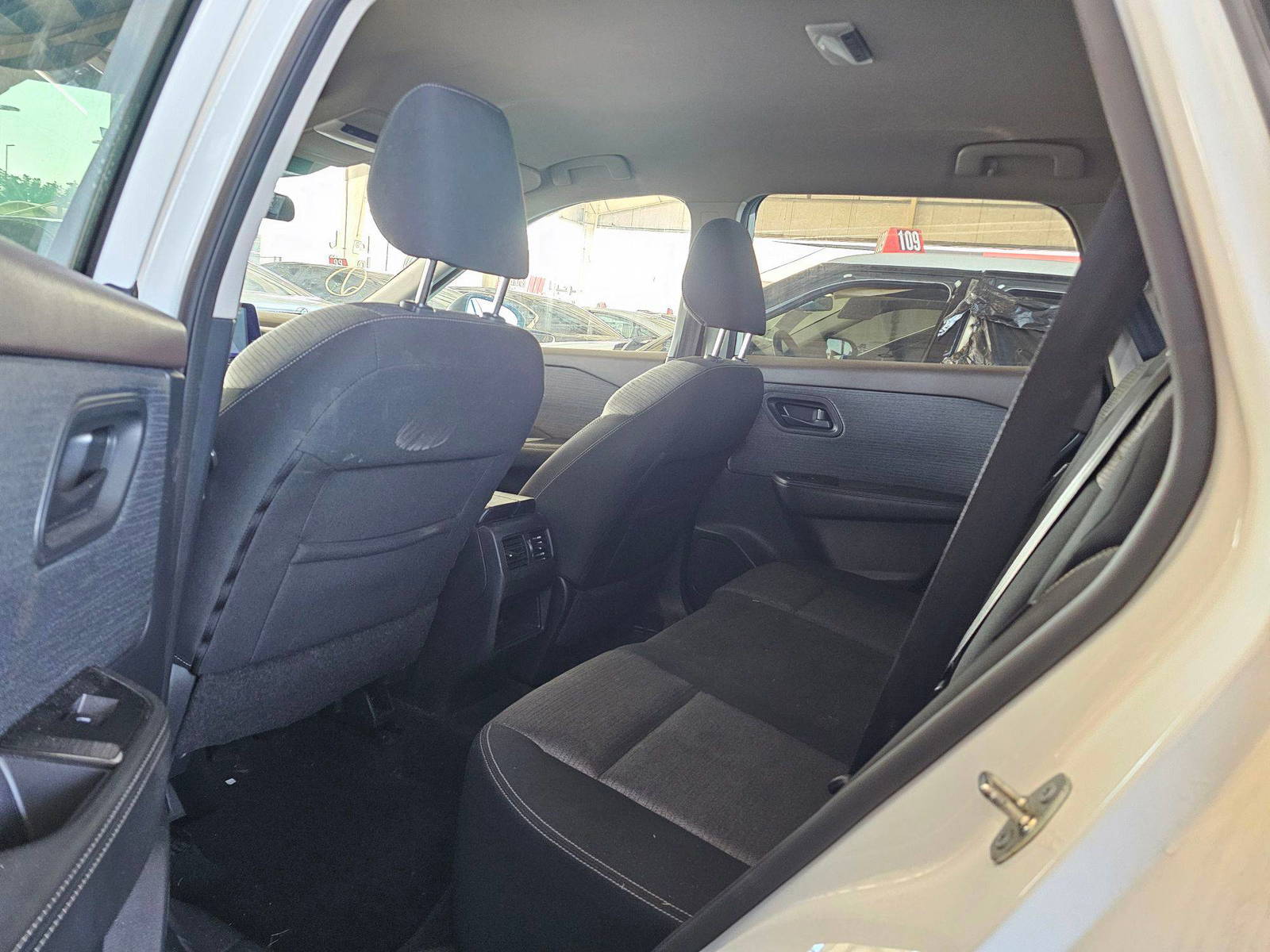2021 NISSAN ROGUE — 133193 Miles — Lot 71129895 — Souq - Marhaba Auctions Used Cars - Image 5