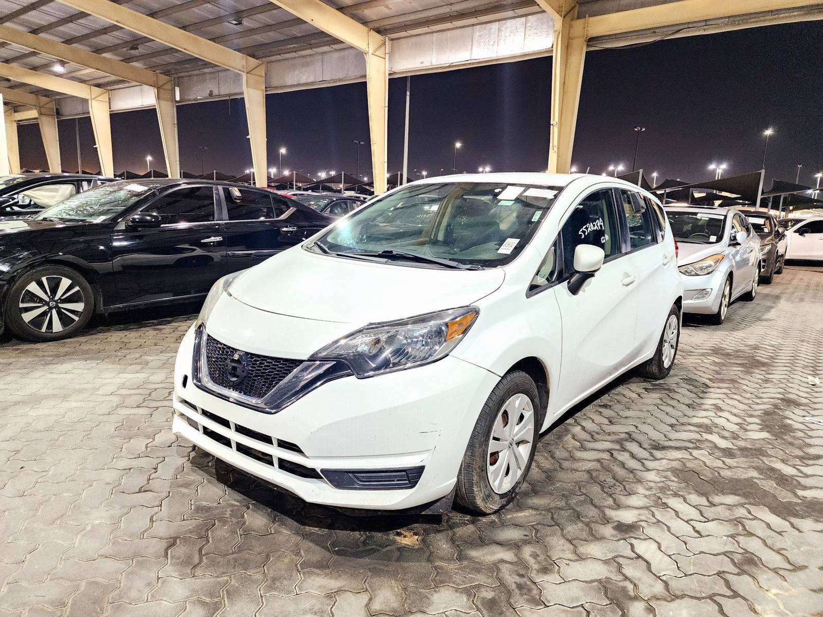 2017 NISSAN VERSA NOTE — 163180 Miles — Lot 6700677 — Souq - Marhaba Auctions Used Cars - Image 5