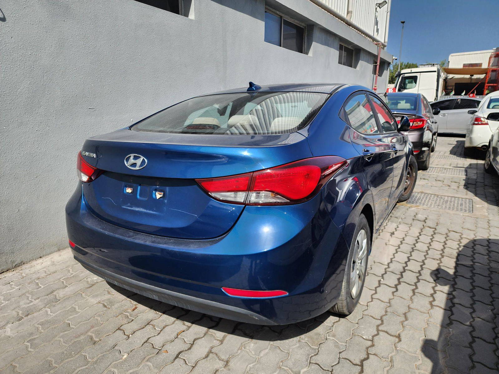 2016 HYUNDAI ELANTRA — 232557 Miles — Lot 84757134 — Al Quoz - Marhaba Auctions Used Cars - Image 5