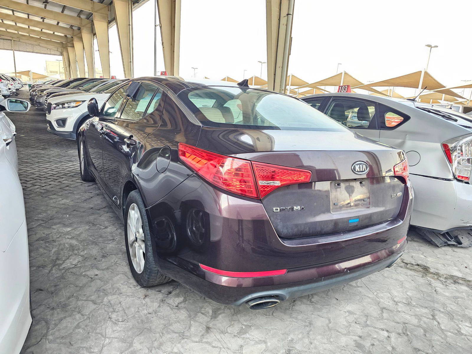 2011 KIA OPTIMA — 212157 Miles — Lot N4A71B5052971 — Souq - Marhaba Auctions Used Cars - Image 5