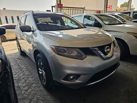 2015 NISSAN ROGUE at Marhaba Auctions