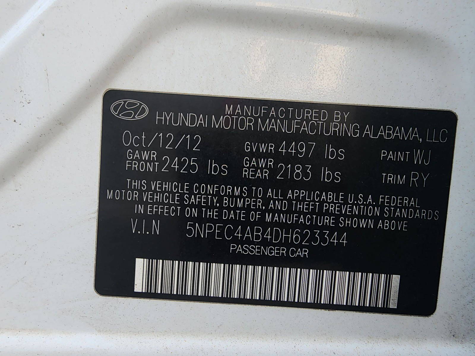 2013 HYUNDAI SONATA — 212339 Miles — Lot 23344 — Al Quoz - Marhaba Auctions Used Cars - Image 11