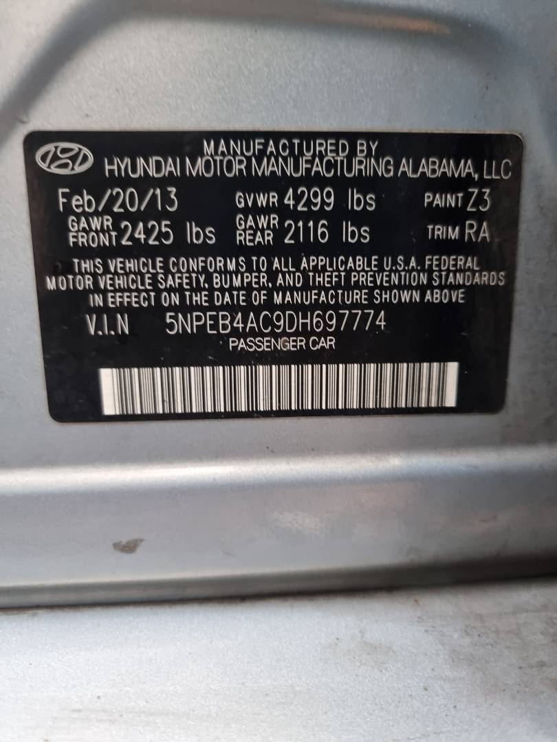 2013 HYUNDAI SONATA — 197299 Miles — Lot 697774 — Ind. 12 - Marhaba Auctions Used Cars - Image 9