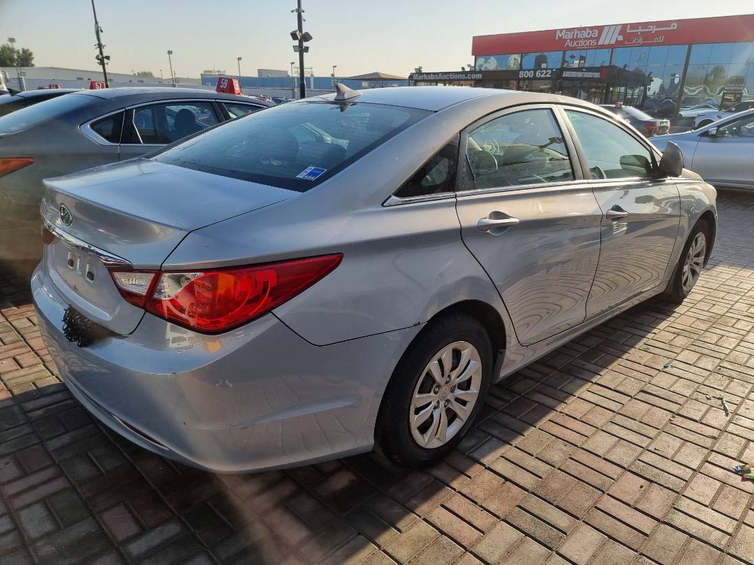 2011 HYUNDAI SONATA — 236736 Miles — Lot 215487 — Ind. 12 - Marhaba Auctions Used Cars - Image 4