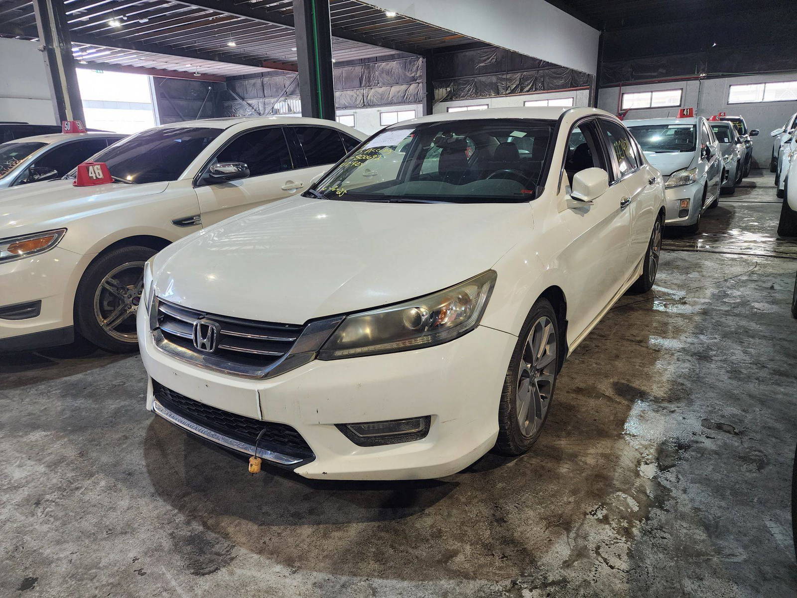 2013 HONDA ACCORD — 263362 KM — Lot 12274128 — Al Quoz - Marhaba Auctions Used Cars - Image 3