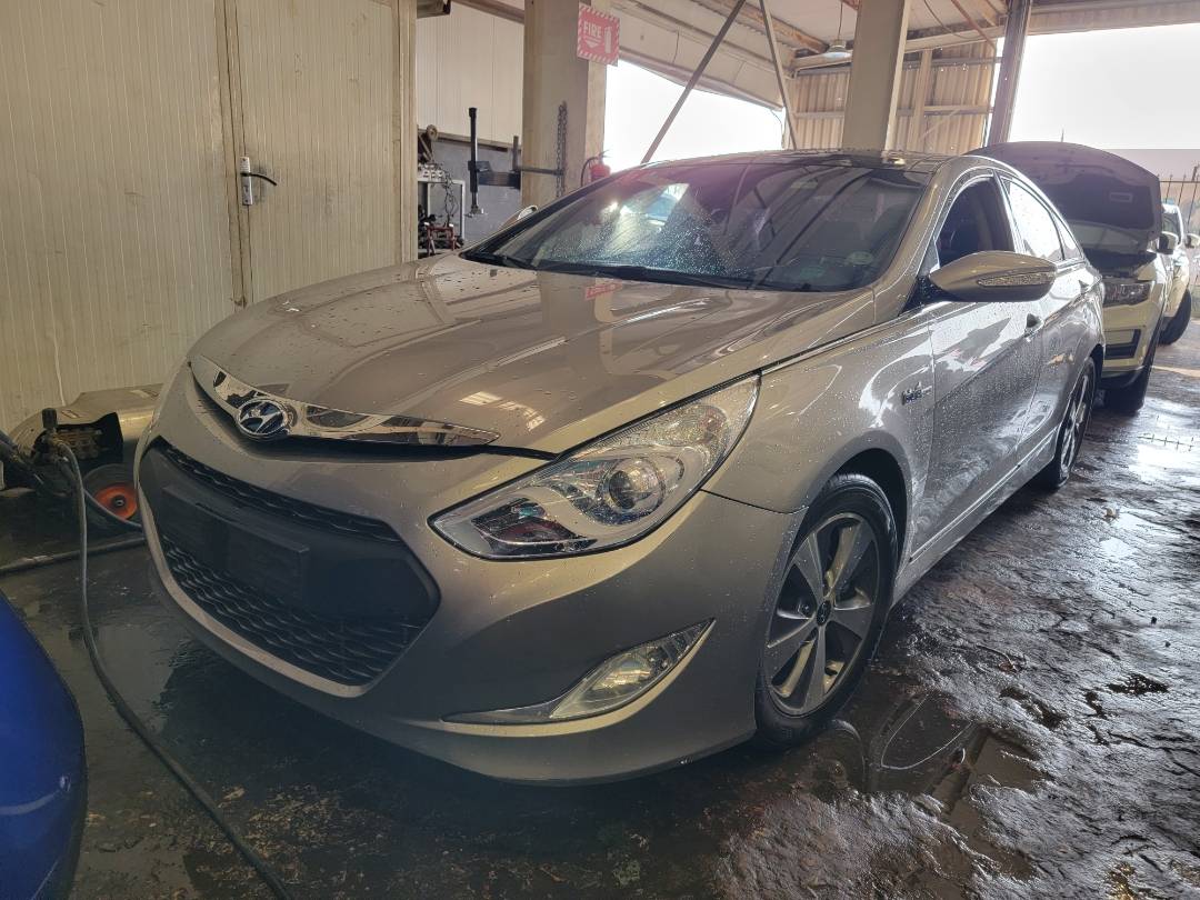 2012 HYUNDAI SONATA — 180399 KM — Lot 008648 — Main - Marhaba Auctions Used Cars - Image 5