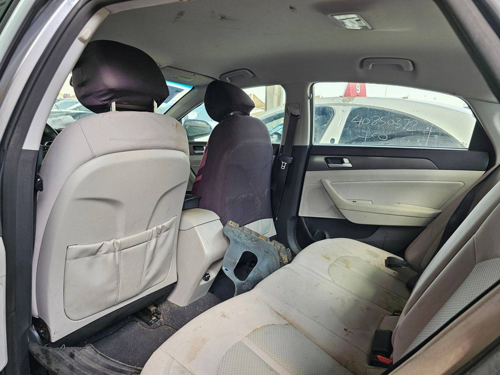 2015 HYUNDAI SONATA — 203818 Miles — Lot 45043525 — Souq - Marhaba Auctions Used Cars - Image 6