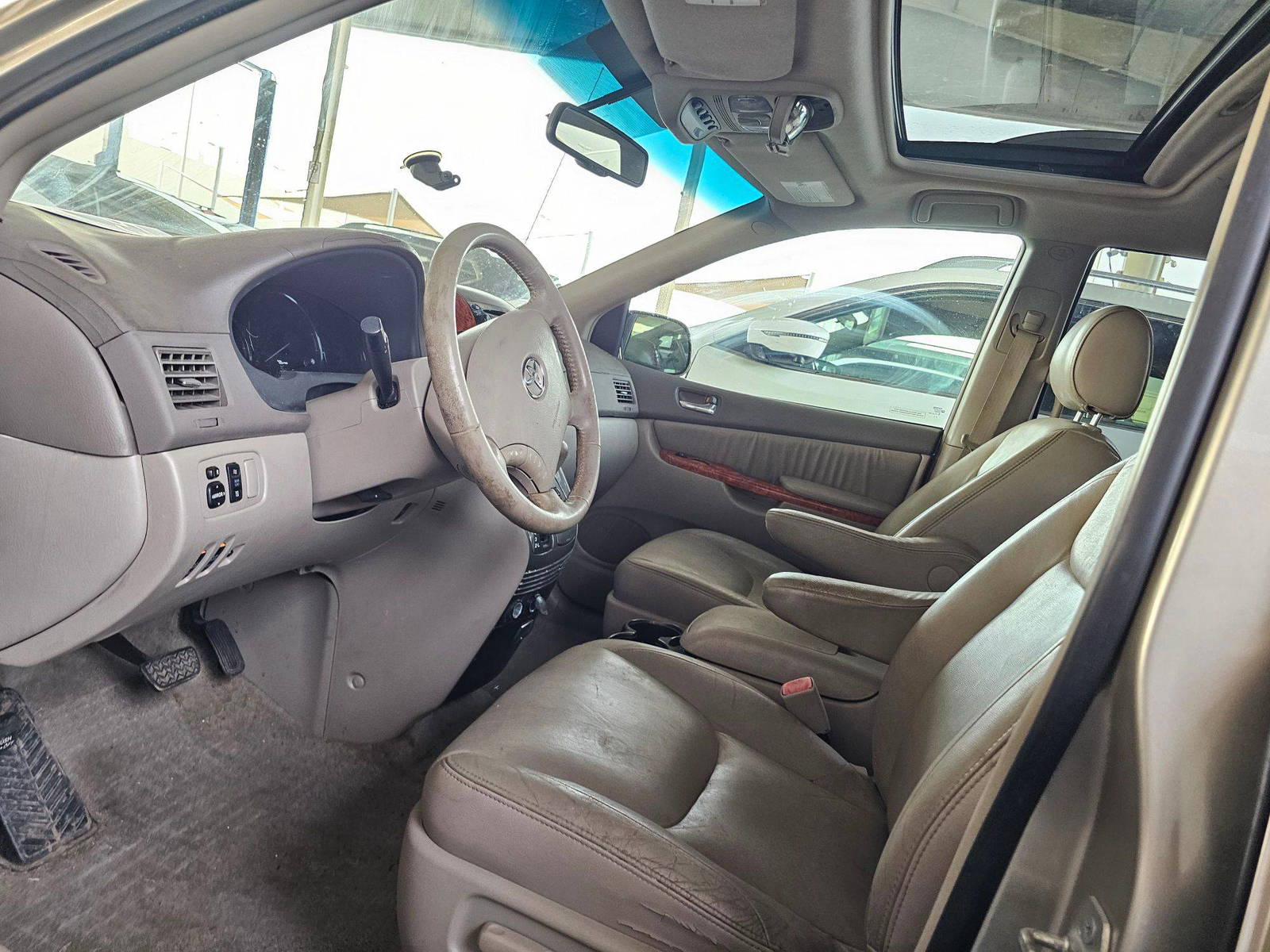 TOYOTA SIENNA 2008 - Marhaba Auction Used Cars - Image 8