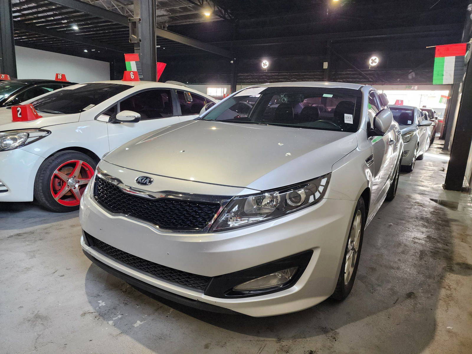 2013 KIA K5 — 192496 KM — Lot 288896 — Al Quoz - Marhaba Auctions Used Cars - Image 4