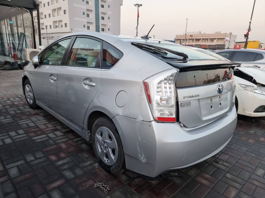 2010 TOYOTA PRIUS — 280714 Miles — Lot 215478 — Ind. 12 - Marhaba Auctions Used Cars - Image 5