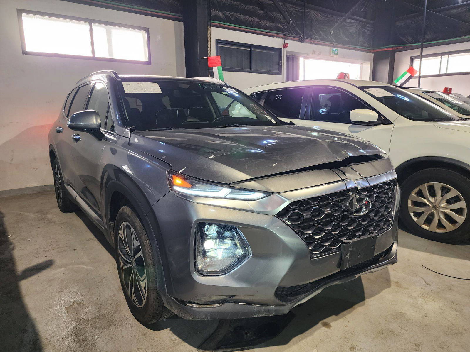 2019 HYUNDAI SANTA FE — 97698 Miles — Lot 69601164 — Al Quoz - Marhaba Auctions Used Cars - Image 3
