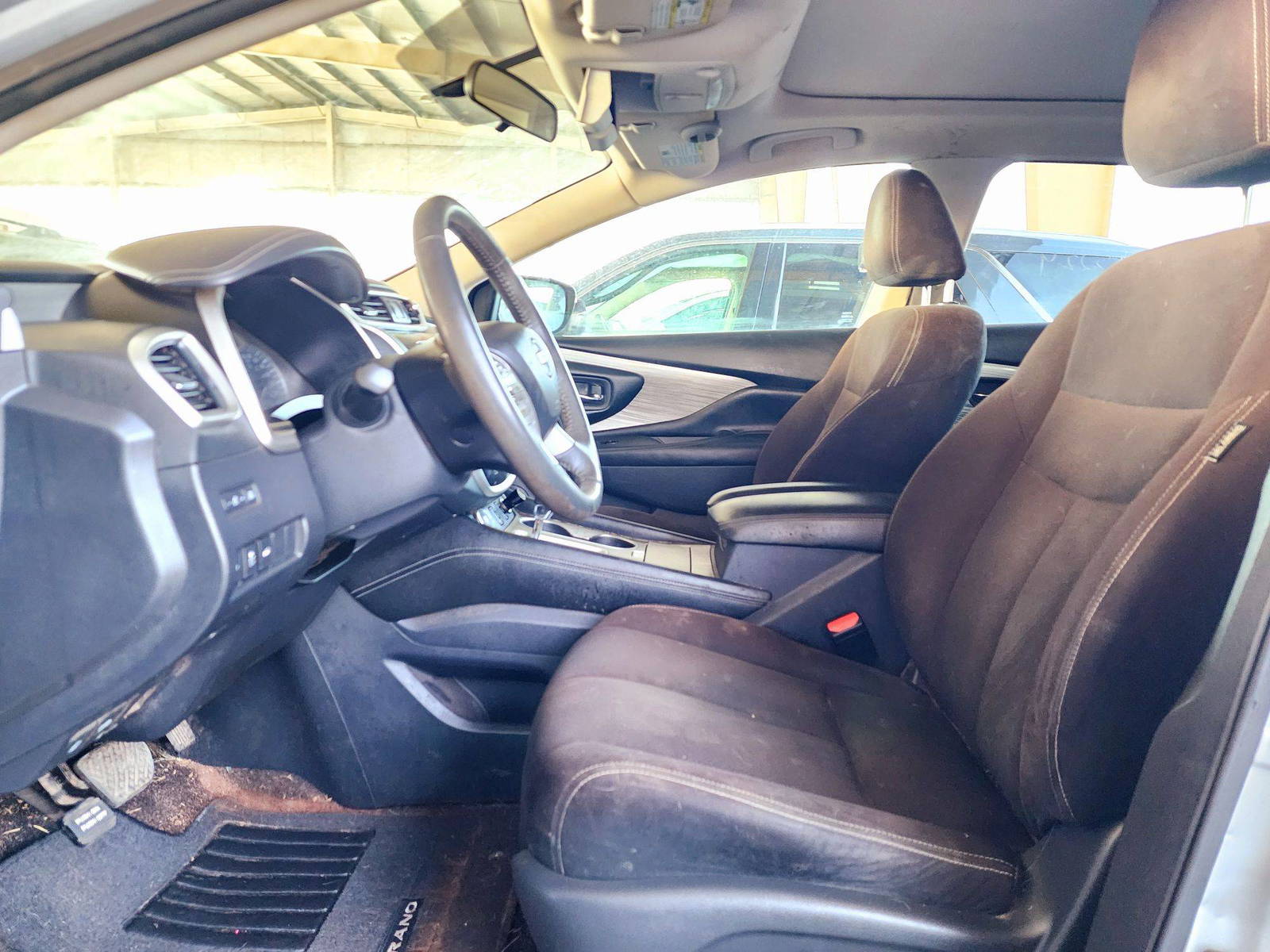 2017 NISSAN MURANO — 173388 KM — Lot 12165224 — Main - Marhaba Auctions Used Cars - Image 9