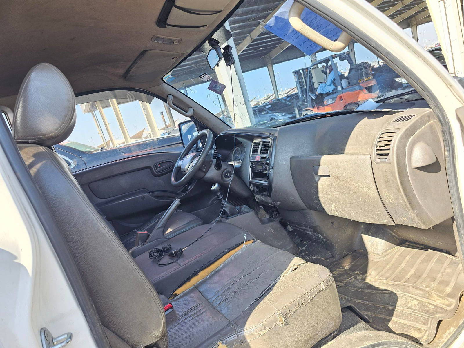 HYUNDAI PORTER 2 2013 - Marhaba Auction Used Cars - Image 6