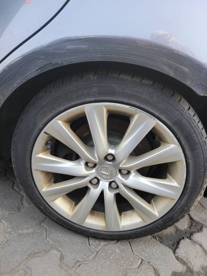 2016 LEXUS IS 300 — 154885 Miles — Lot 007518 — Souq - Marhaba Auctions Used Cars - Image 9